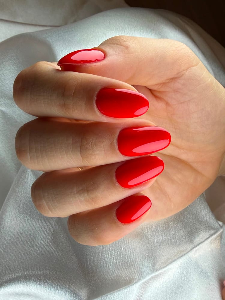 Diseño de uñas hecho en YOS Beauty Studio